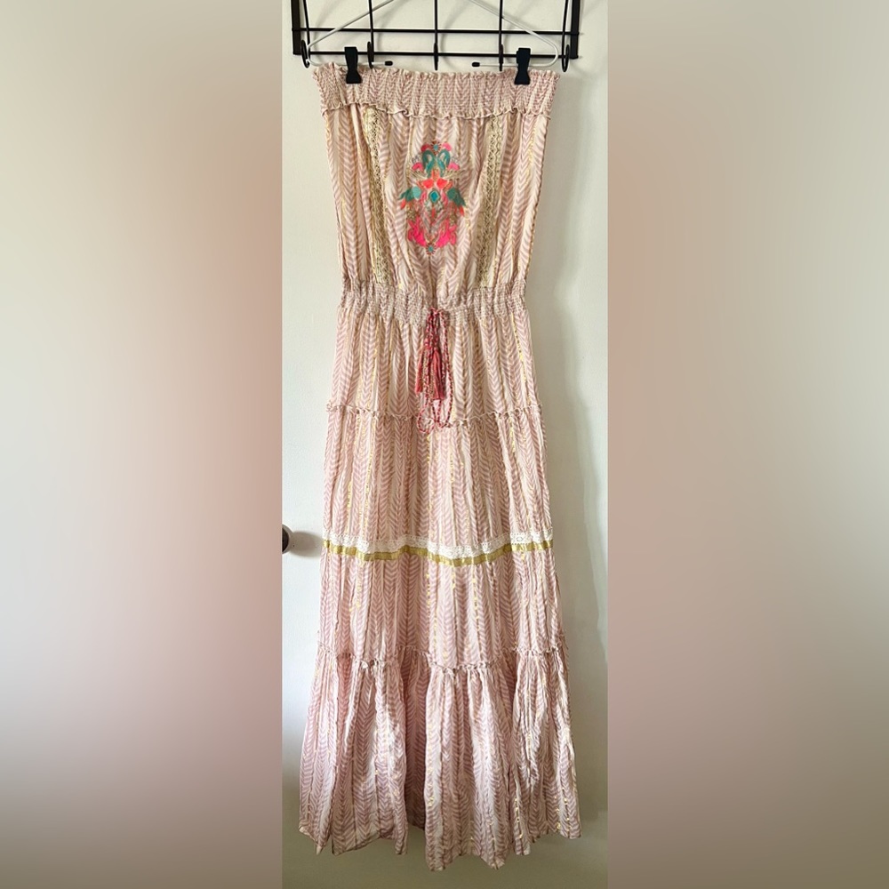 Embroidered strapless maxi dress women’s size M